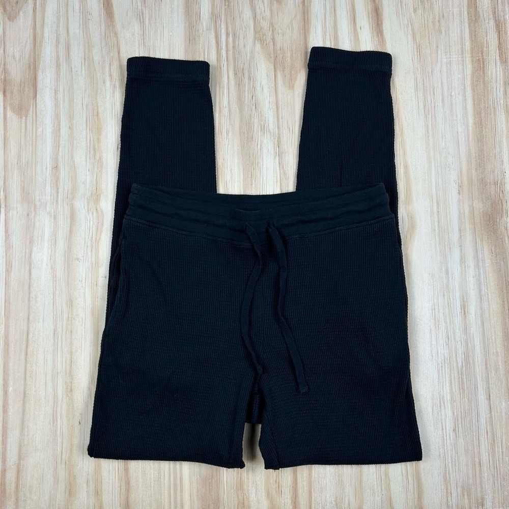 Aritzia TNA Black Waffle Knit Thermal Jogger Pants Size M Travel Casual